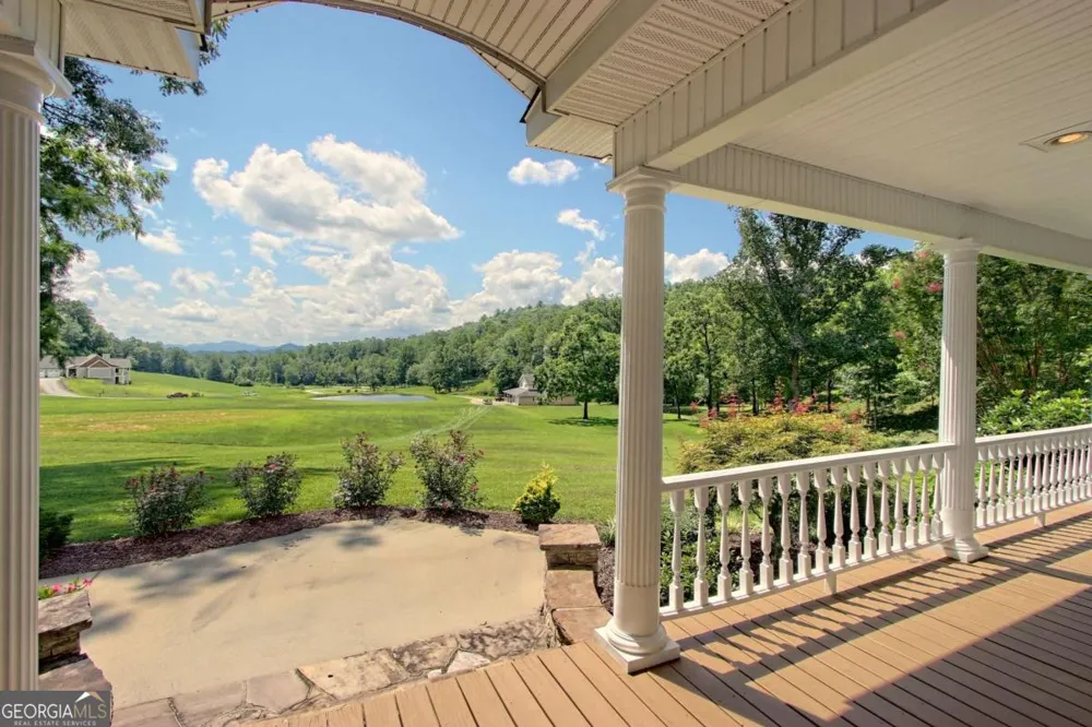 299 Old Homestead LN Hayesville, NC 28904