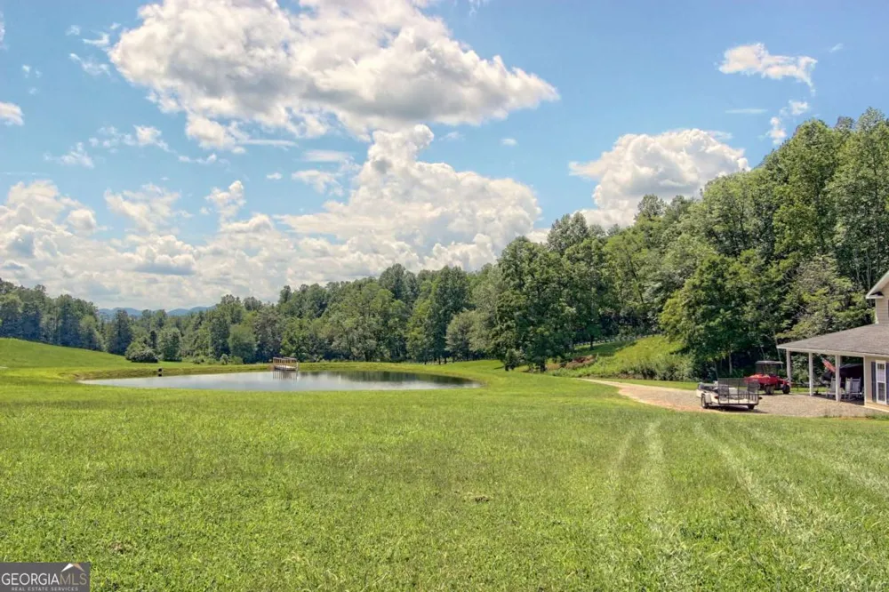 299 Old Homestead LN Hayesville, NC 28904