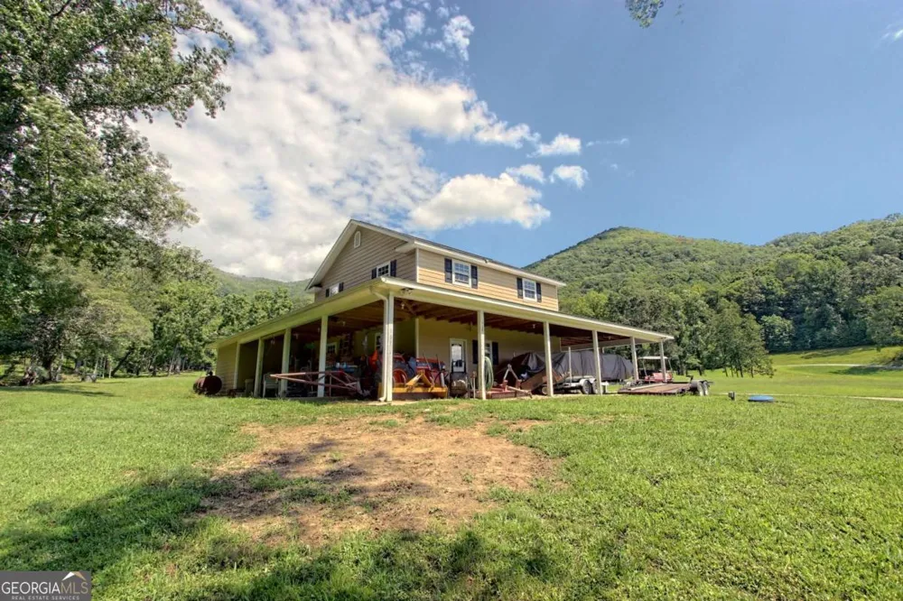 299 Old Homestead LN Hayesville, NC 28904
