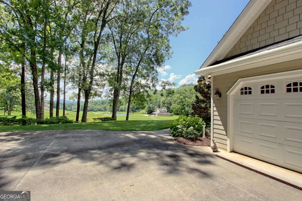 299 Old Homestead LN Hayesville, NC 28904