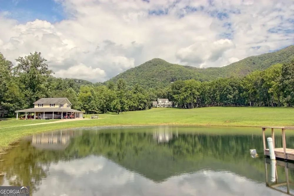 299 Old Homestead LN Hayesville, NC 28904