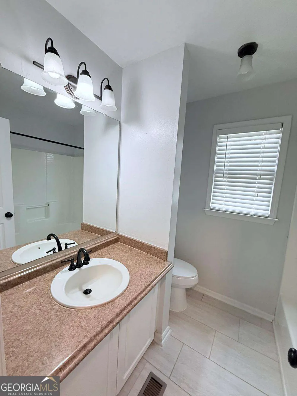 154 Camden Woods DR Dallas, GA 30157