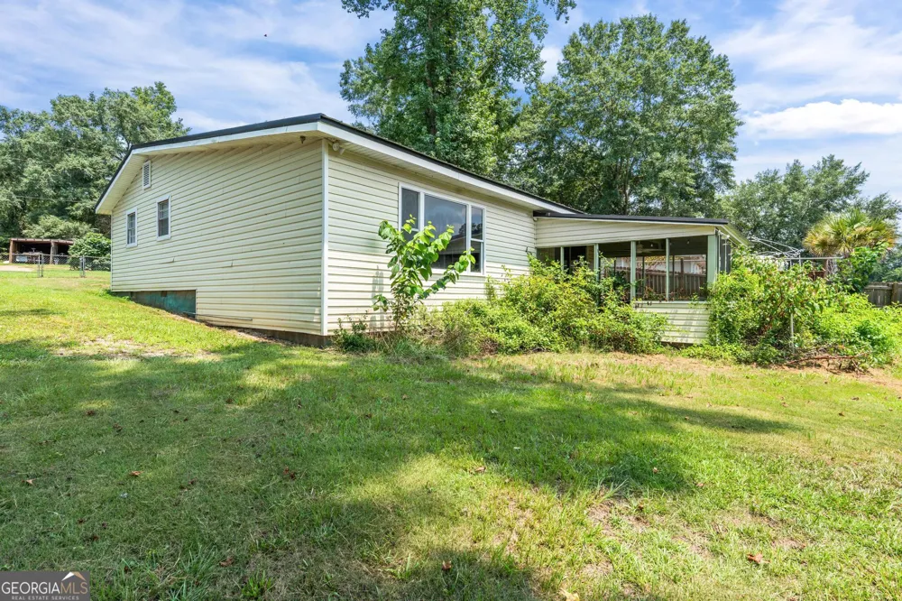178 Southern Shores RD Jackson, GA 30233