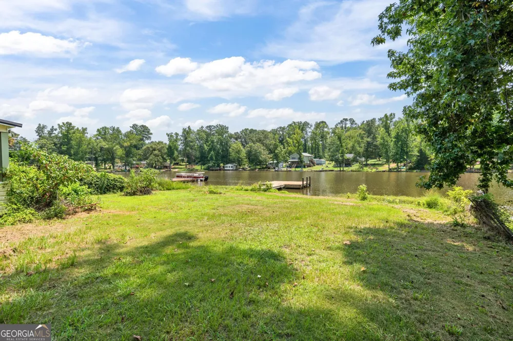 178 Southern Shores RD Jackson, GA 30233