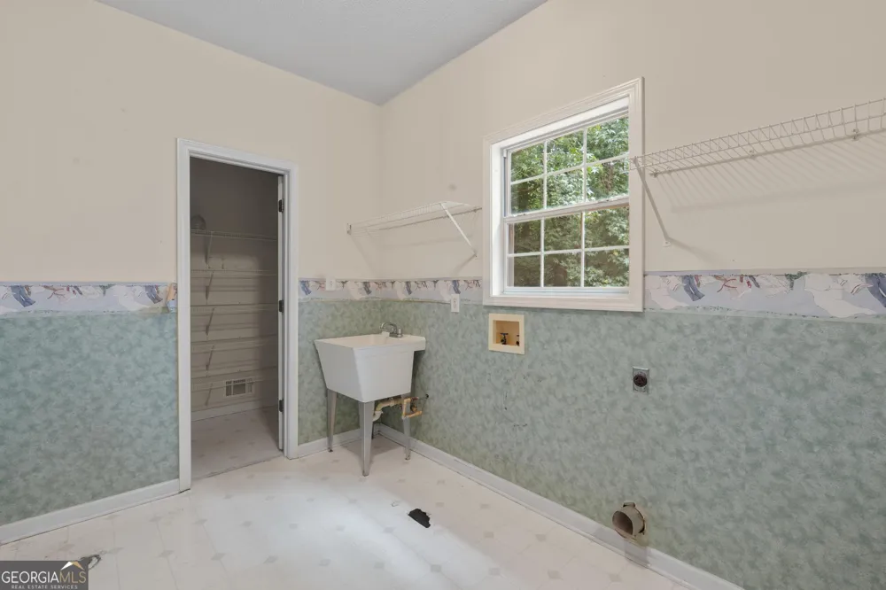 285 Hillview RD Hampton, GA 30228