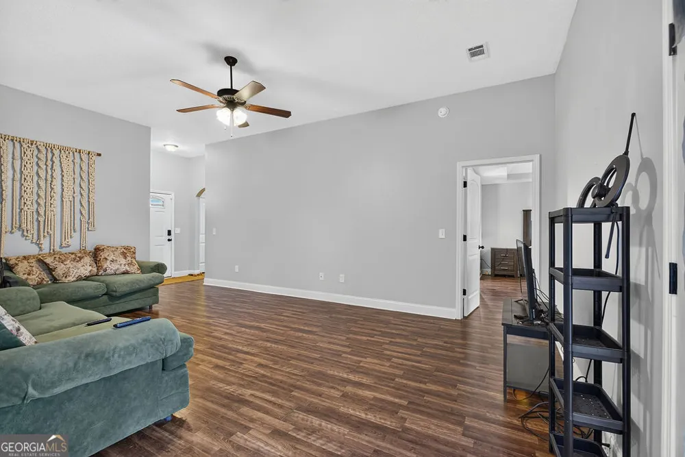 111 Winsted CT Perry, GA 31069