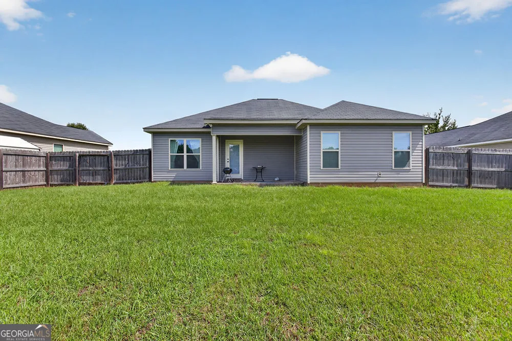 111 Winsted CT Perry, GA 31069