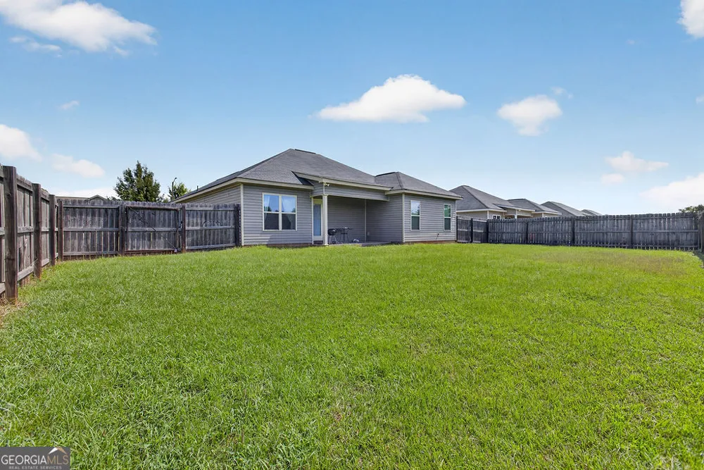111 Winsted CT Perry, GA 31069