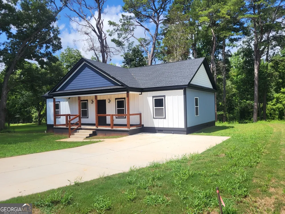 4305 22nd AVE Valley, AL 36854