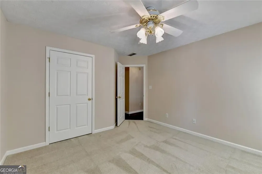4614 Kiplin Lake CT Sugar Hill, GA 30518