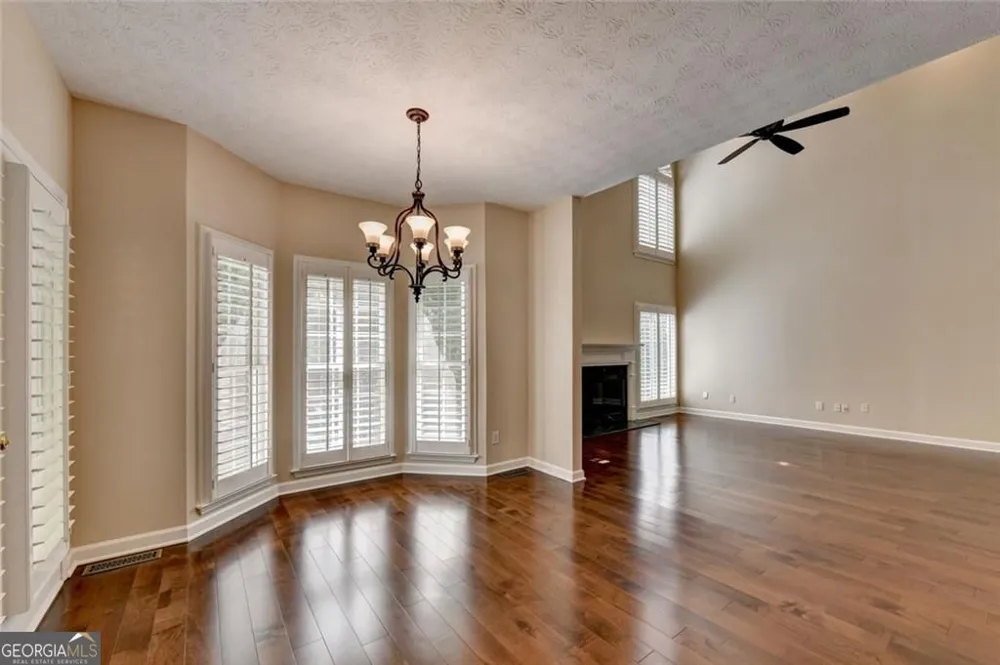 4614 Kiplin Lake CT Sugar Hill, GA 30518