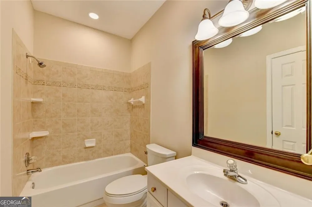 4614 Kiplin Lake CT Sugar Hill, GA 30518