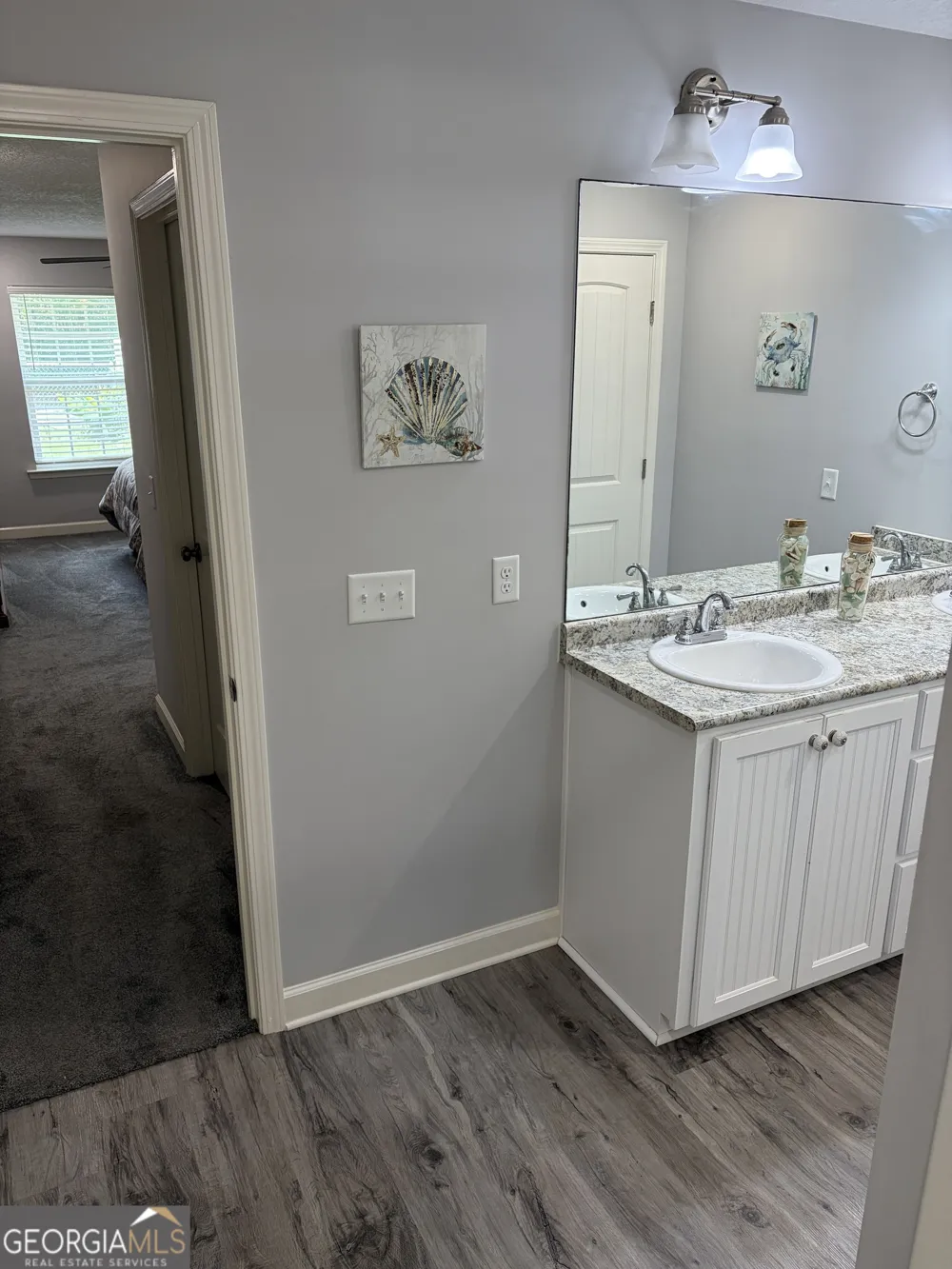 325 Creekview DR Hortense, GA 31543