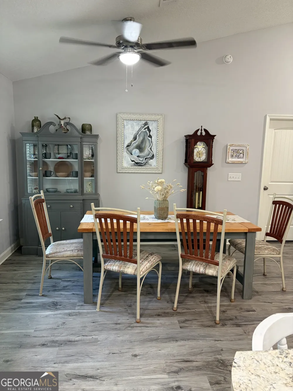 325 Creekview DR Hortense, GA 31543