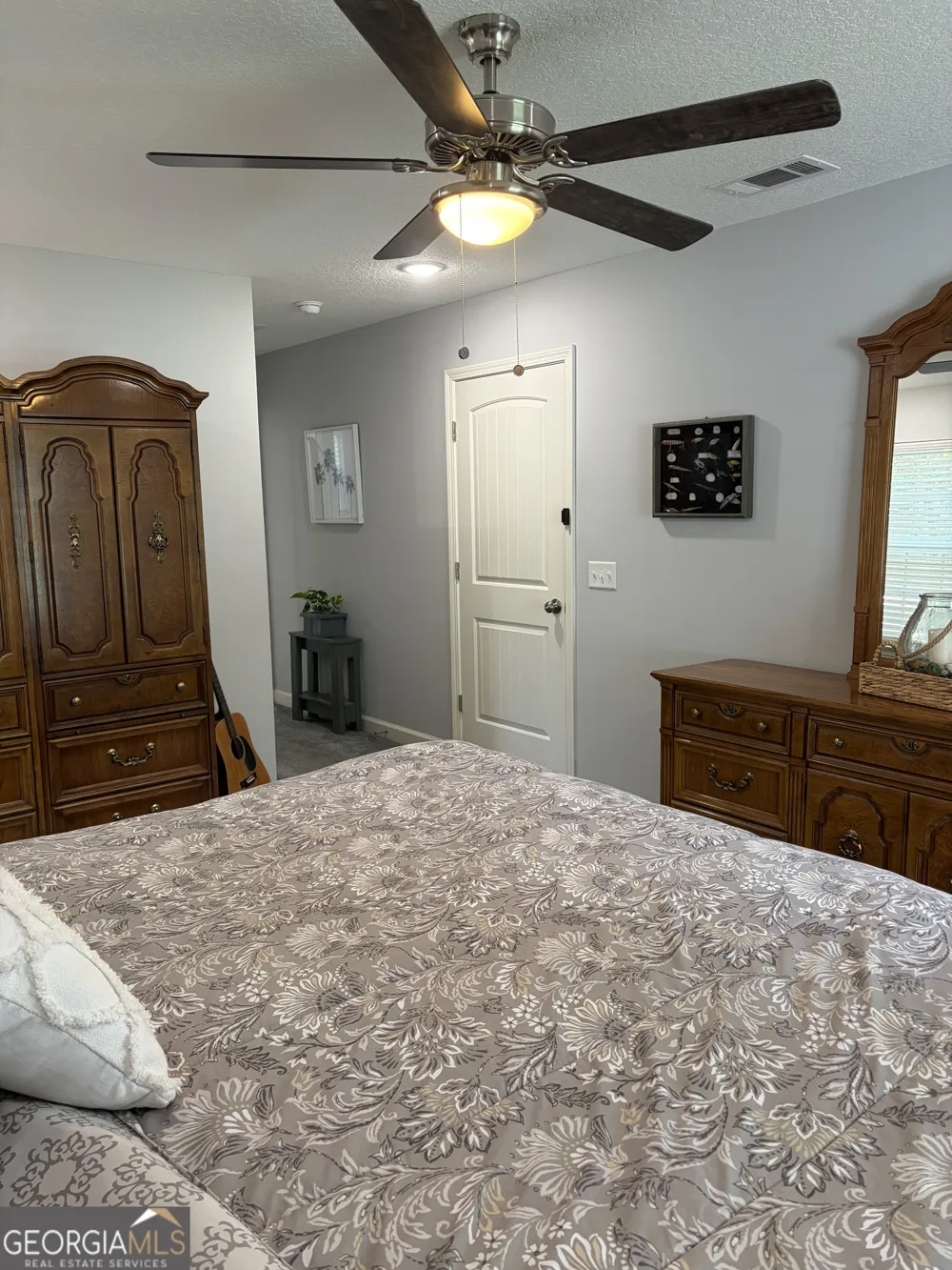 325 Creekview DR Hortense, GA 31543