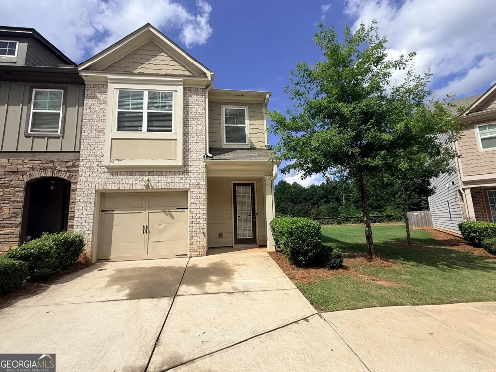 2352 Rolling TRL Lithonia, GA 30058