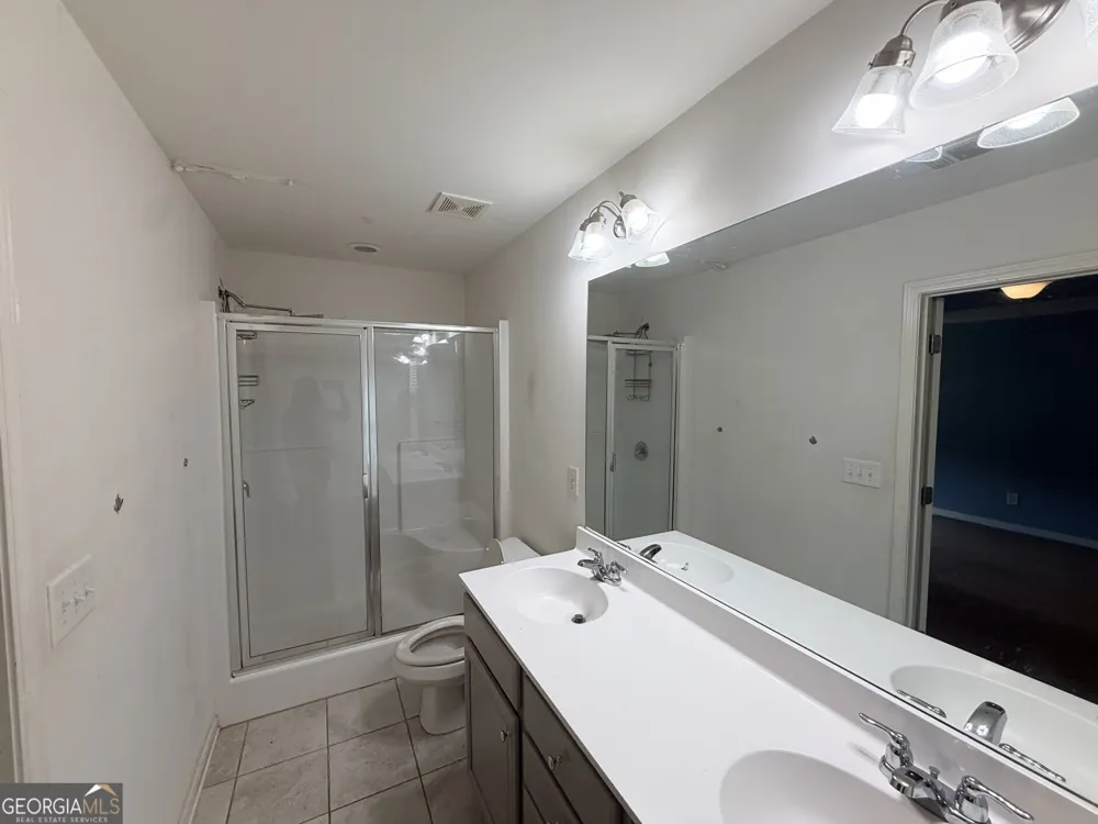 2352 Rolling TRL Lithonia, GA 30058