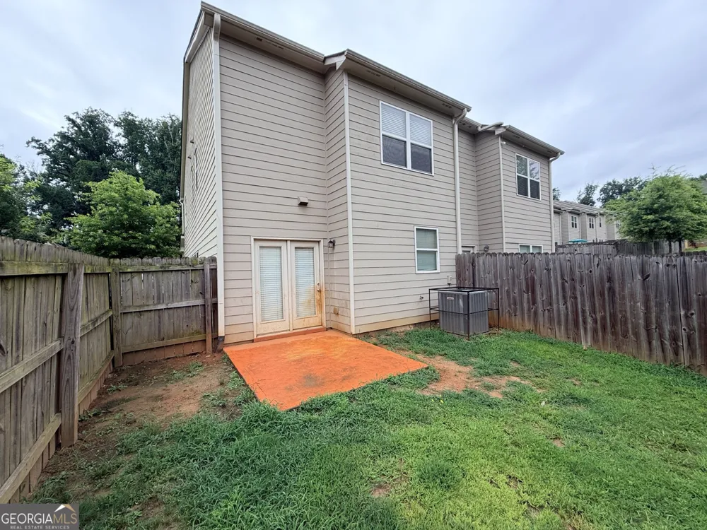 2352 Rolling TRL Lithonia, GA 30058