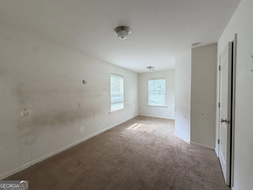 2352 Rolling TRL Lithonia, GA 30058