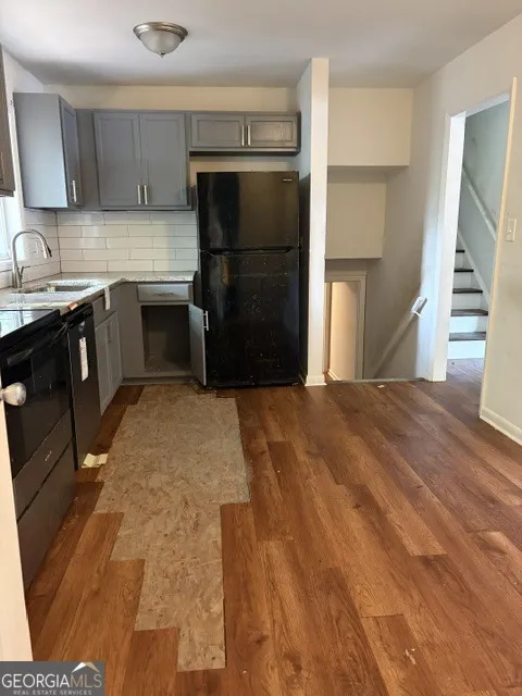 562 Roxbury DR Riverdale, GA 30274