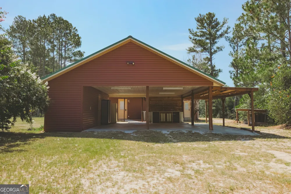 3733 Oak Hill RD Blackshear, GA 31516