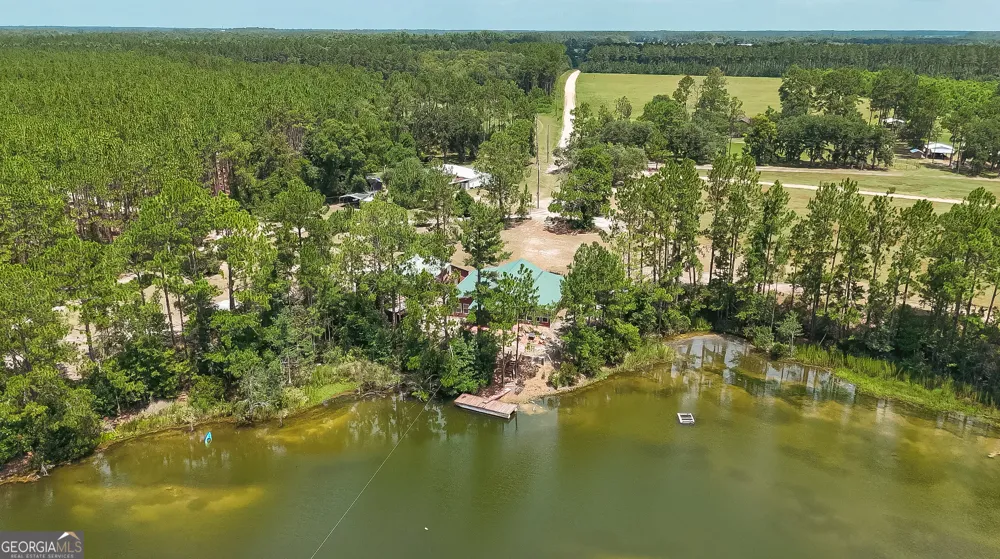 3733 Oak Hill RD Blackshear, GA 31516