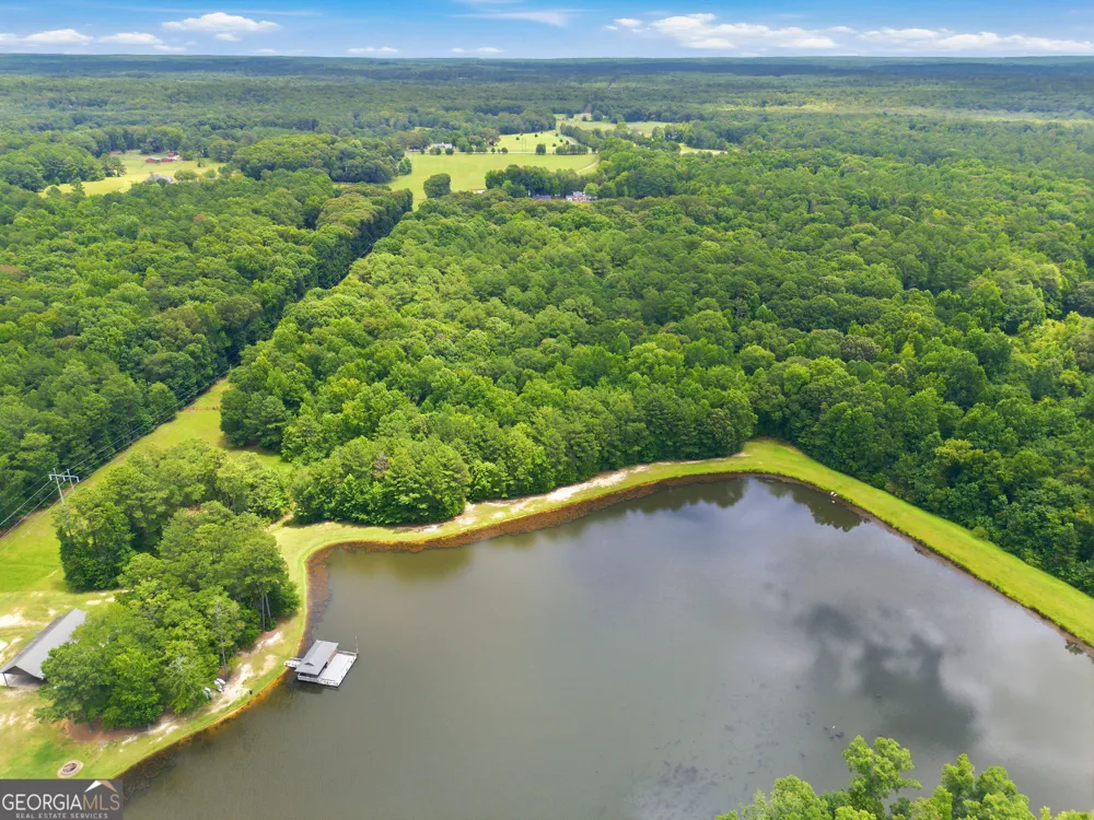 607 Grant RD Brooks, GA 30205