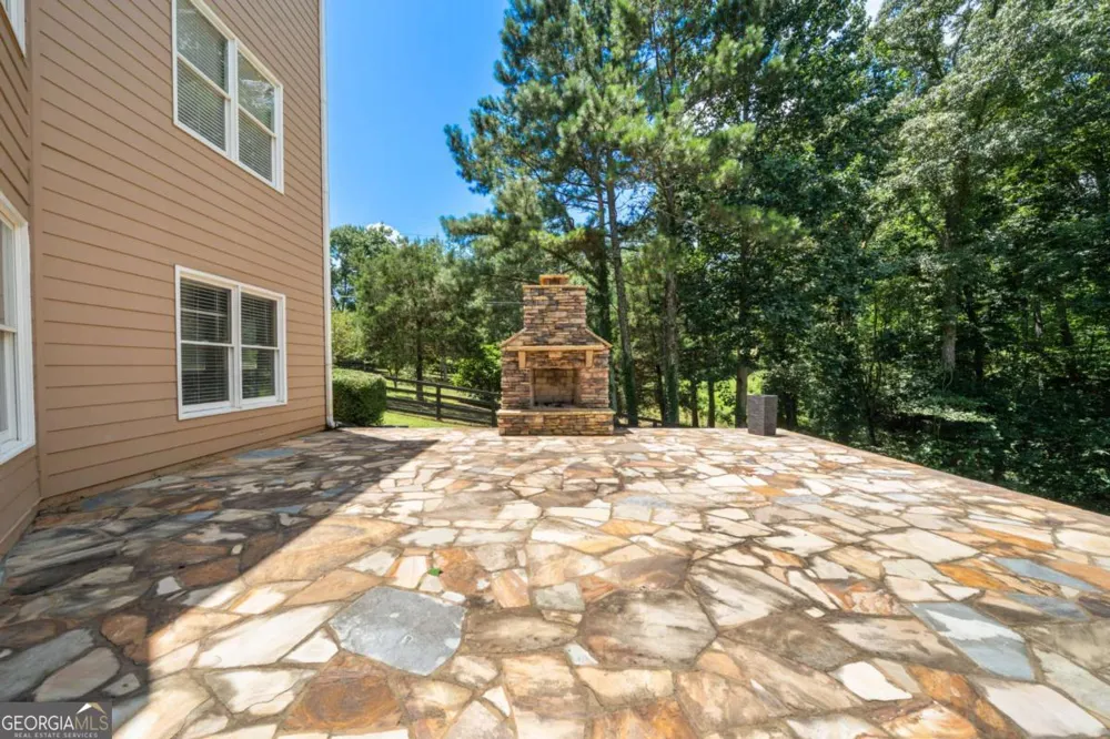 8805 Saddle TRL Ball Ground, GA 30107