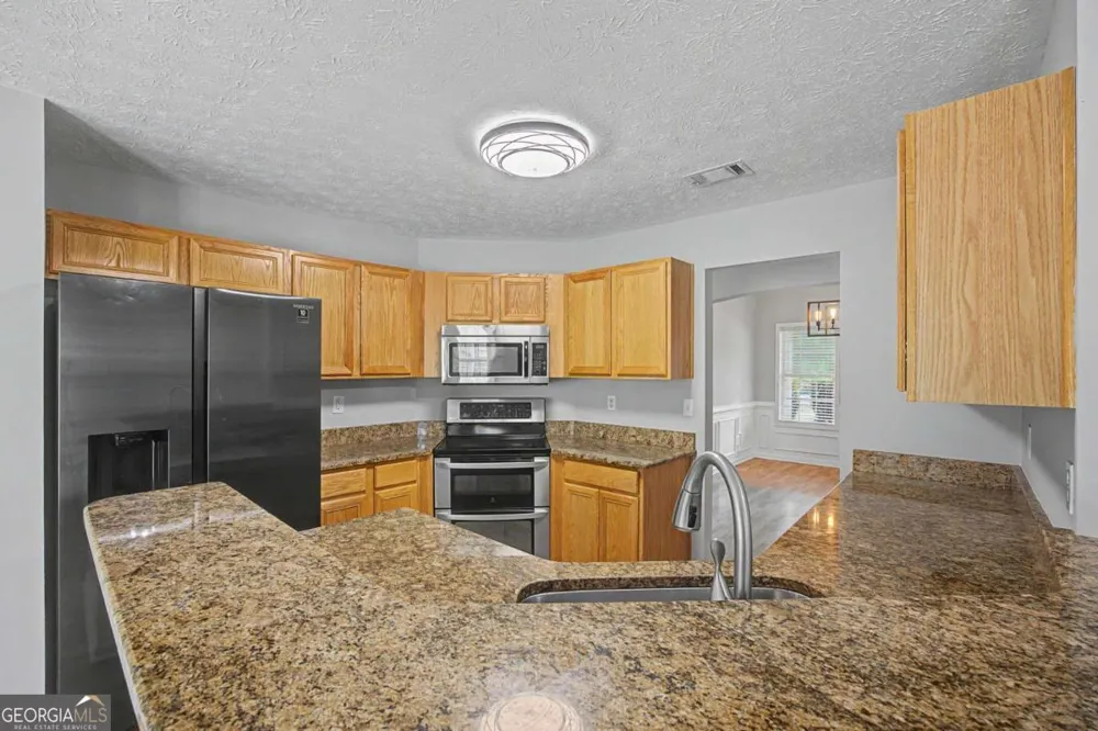 1438 Solomon DR Winder, GA 30680