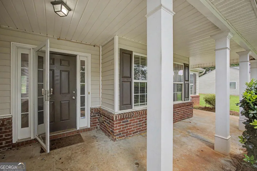 1438 Solomon DR Winder, GA 30680