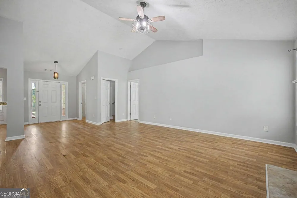 1438 Solomon DR Winder, GA 30680