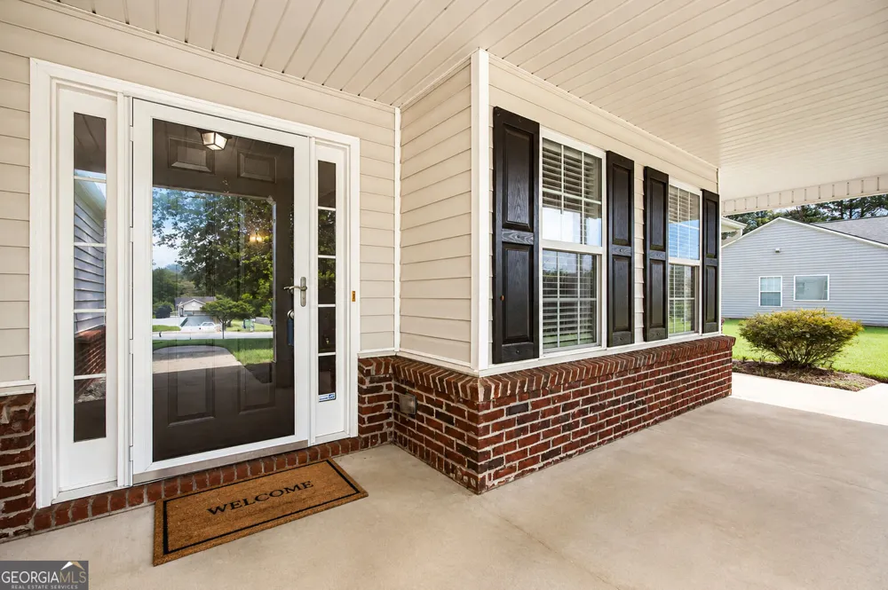 1438 Solomon DR Winder, GA 30680