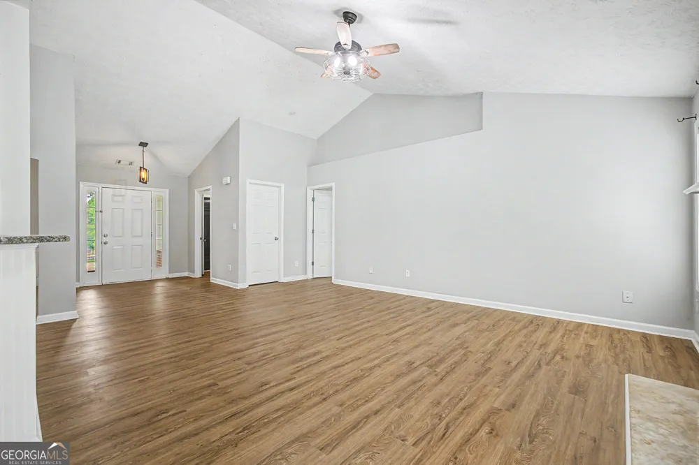 1438 Solomon DR Winder, GA 30680
