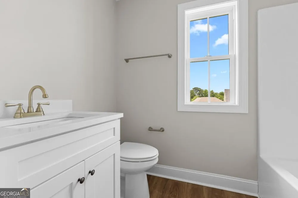 9 Honeysuckle DR Claxton, GA 30417