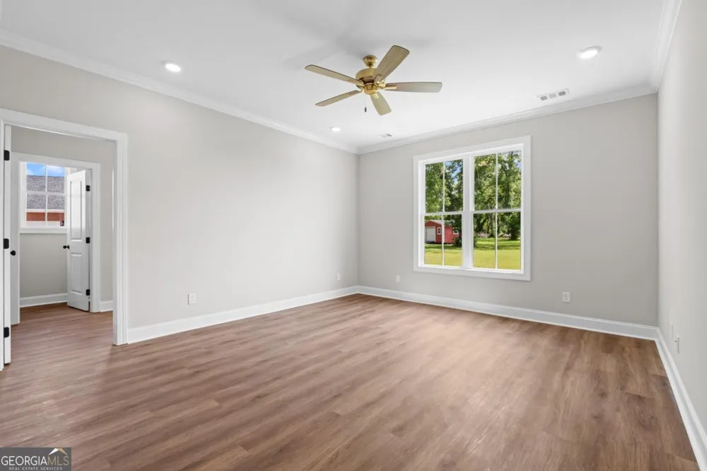 9 Honeysuckle DR Claxton, GA 30417
