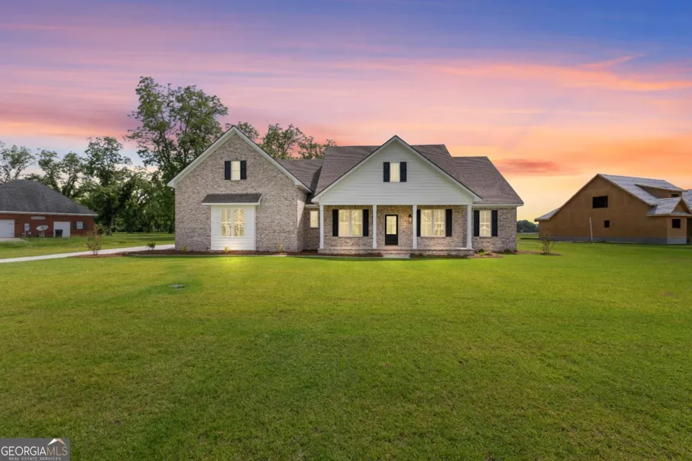 9 Honeysuckle DR Claxton, GA 30417