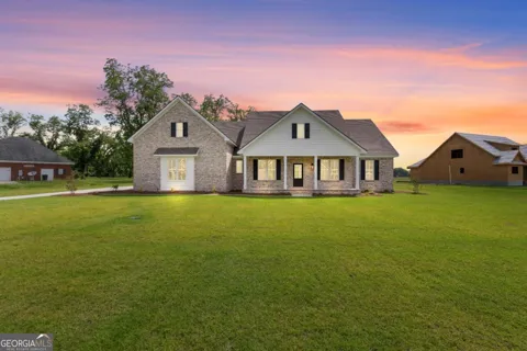 9 Honeysuckle DR