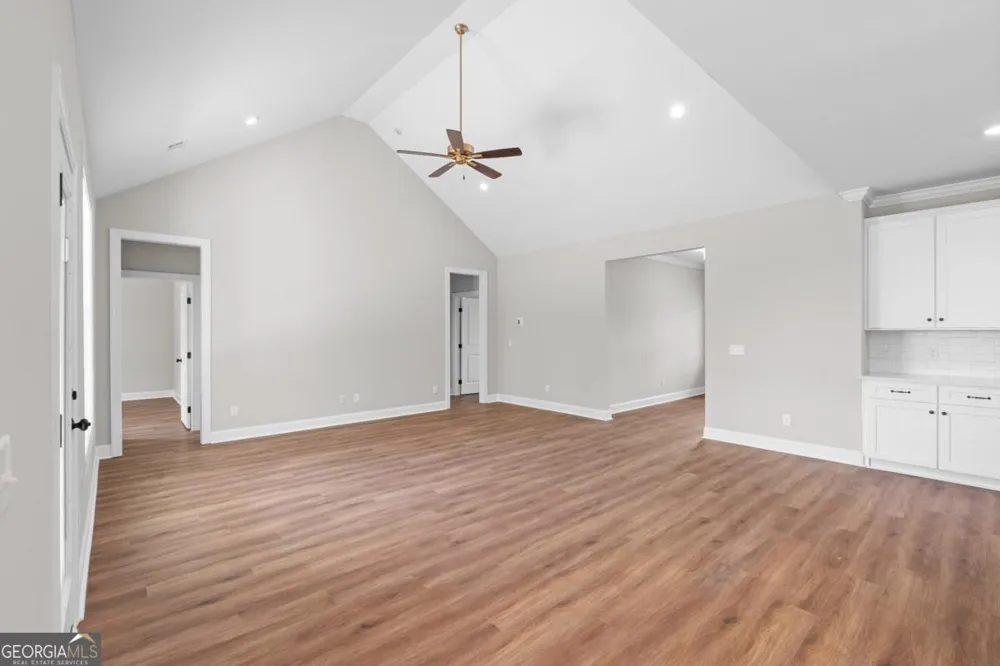 9 Honeysuckle DR Claxton, GA 30417