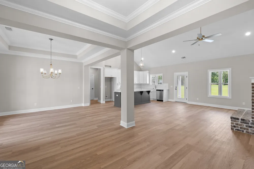 3 Honeysuckle DR Claxton, GA 30417