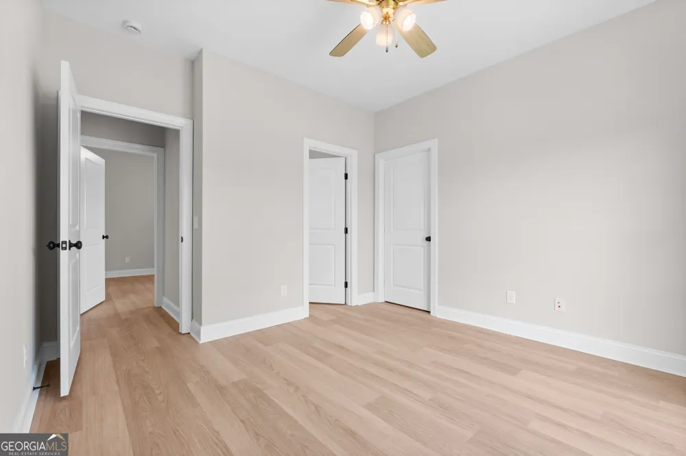 3 Honeysuckle DR Claxton, GA 30417