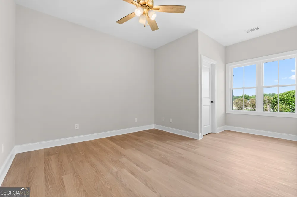 3 Honeysuckle DR Claxton, GA 30417