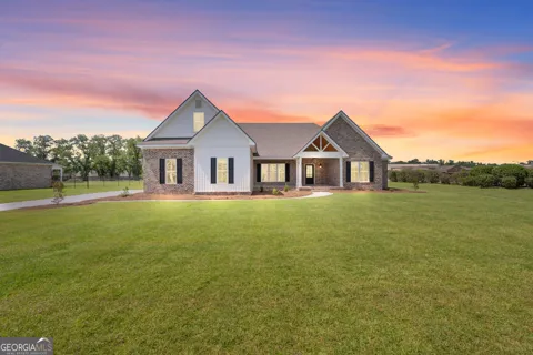 3 Honeysuckle DR