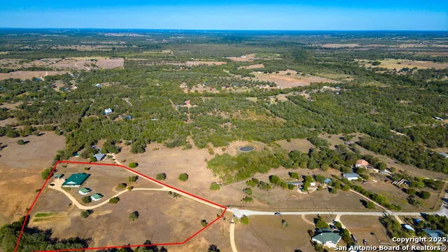 126 Mariana Dr A Red Rock, TX 78662