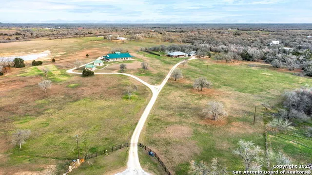 126 Mariana Dr A Red Rock, TX 78662