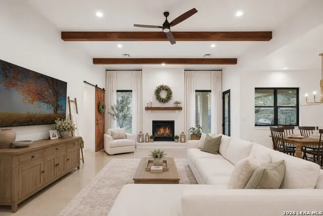 8304 Monument Oak Boerne, TX 78015