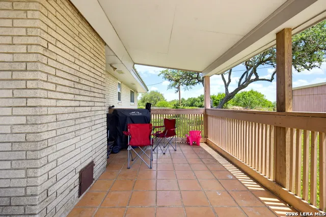 6006 Yucca Trail Beeville, TX 78102