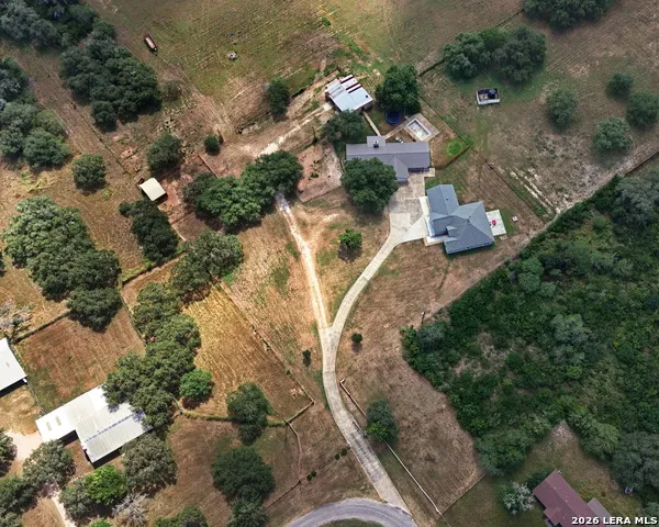 6006 Yucca Trail Beeville, TX 78102