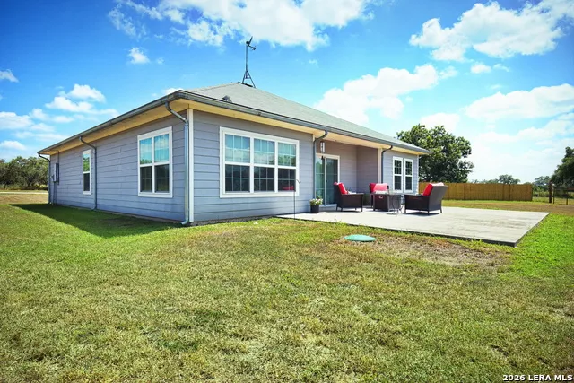 6006 Yucca Trail Beeville, TX 78102