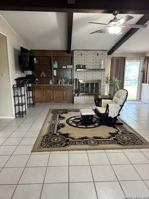 6006 Yucca Trail Beeville, TX 78102