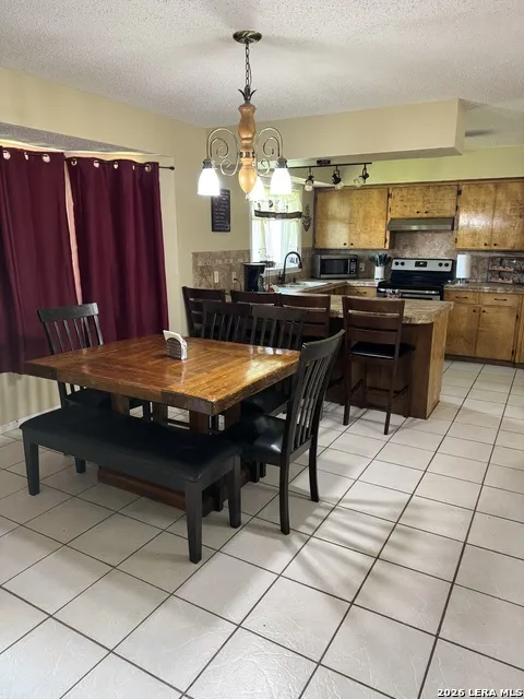 6006 Yucca Trail Beeville, TX 78102